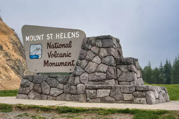 Mount St. Helen Entrance