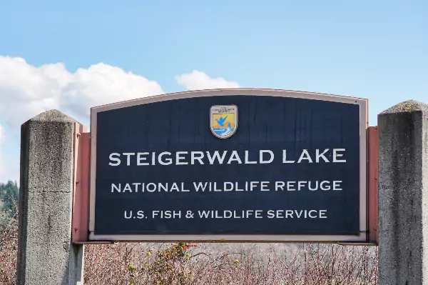 TTT-Steigerwald-Lake-National-Wildlife-Refuge-Entrance-01
