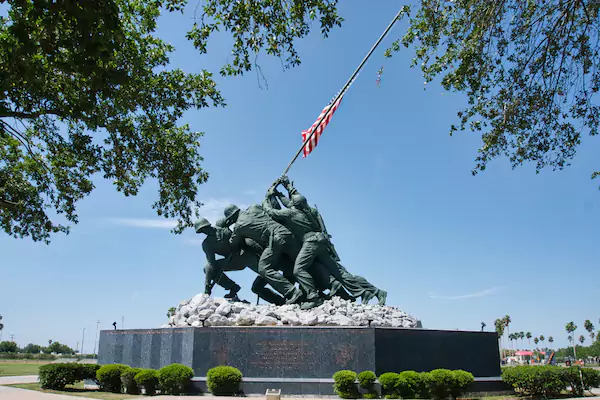 TTT-Iwo-Jima-Monument-02