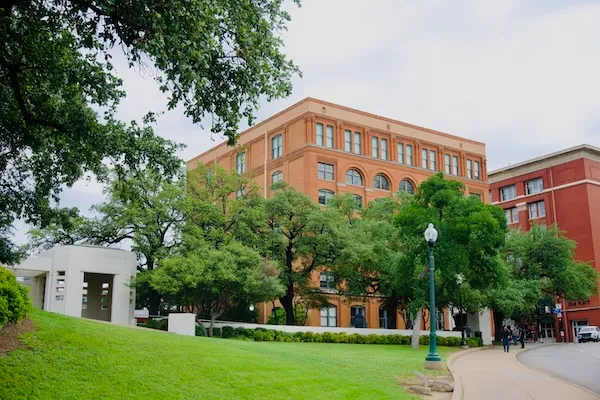 TTT-Dealey Plaza-Dallas-02