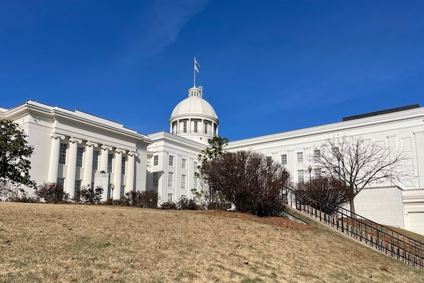 TTT-Alabama-State-Capitol-02