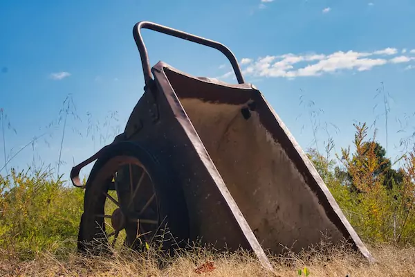 TTT-Bull-Shoals-White-River-SP-Heritage-Habitat-Trail-Iron-Cart-01