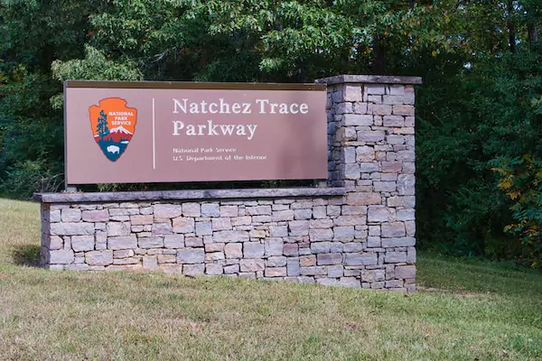 TTT-Natchez-Trace-Parkway-01