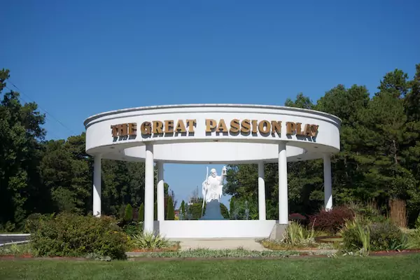 TTT-The-Great-Passion-Play-01