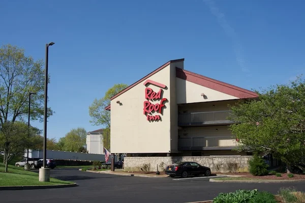 TTT-Red-Roof-Milford-CT-01