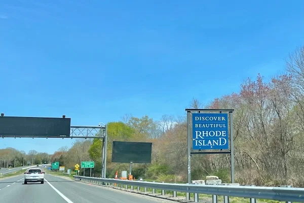 TTT-State-Border-Connecticut-Rhode-Island-01