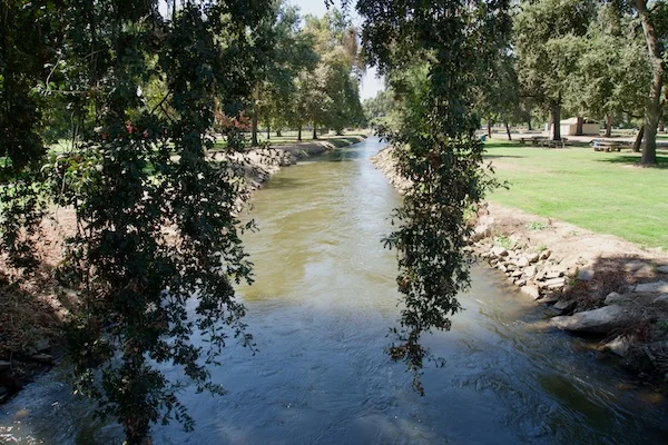TTT-Mooney-Grove-Park-02