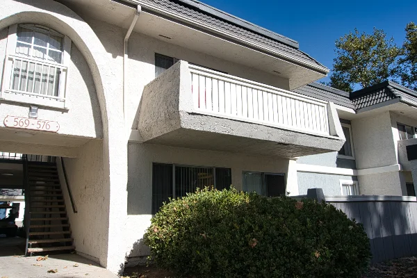 TTT-Airbnb-Thousand-Oaks-CA-01