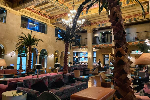 TTT-Los-Angeles-CA-Roosevelt-Hotel-02