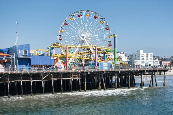 TTT-Santa-Monica-Pier-Los-Angeles-01