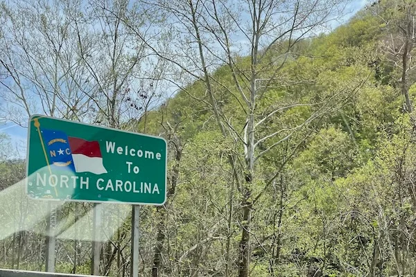 TTT-State-Border-Tennessee-North-Carolina-01