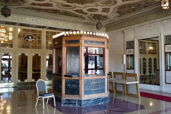 TTT-Route-66-Rialto-Square-Theatre-Joliet-IL-02