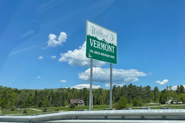 TTT-State-Border-New-Hampshire-Vermont-01