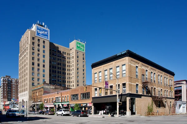TTT-Downtown-Erie-PA-Renaissance-Centre-01