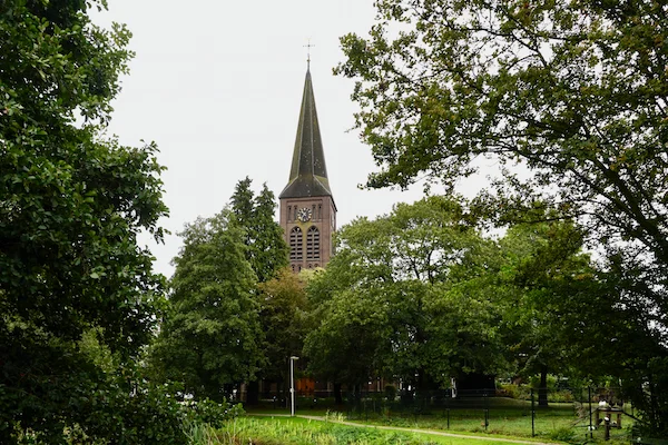 TTT-Lettele-Church-01