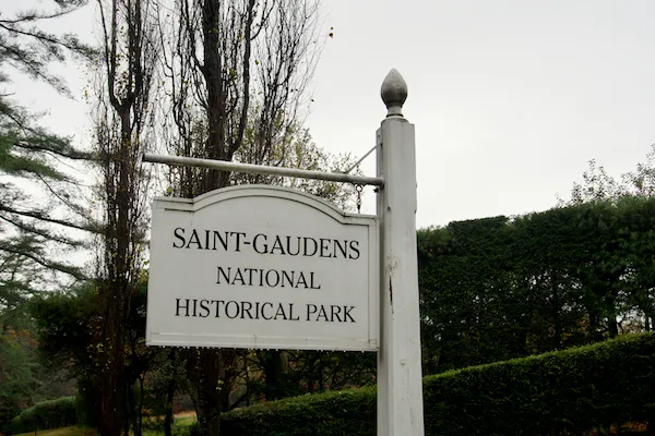 TTT-Saint-Gaudens-NHP-Entrance-01
