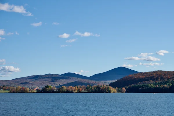 TTT-View-Airbnb-Echo-Lake-01