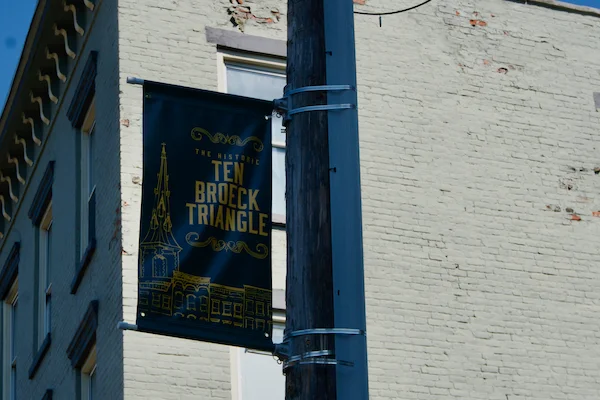 TTT-Ten-Broecke-Triangle-Albany-NY-02