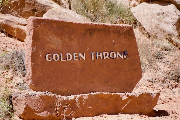 TTT-Capitol-Reef-Capitol-Gorge-Trail-Golden-Throne-02
