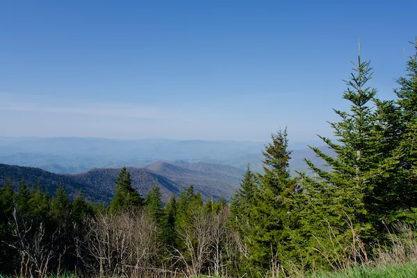 TTT-Smoky-Mountains-NP-Kuwohi-View-01