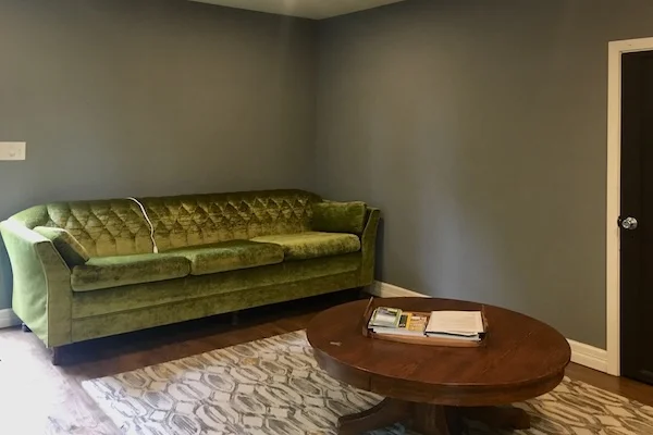 TTT-Airbnb-West-Seattle-WA-02