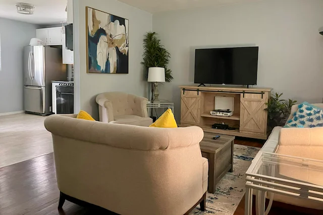 TTT-Airbnb-South-Bend-IN-04