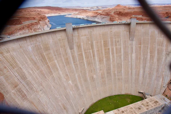 TTT-Carl-Hayden-Visitor-Center-Dam-01