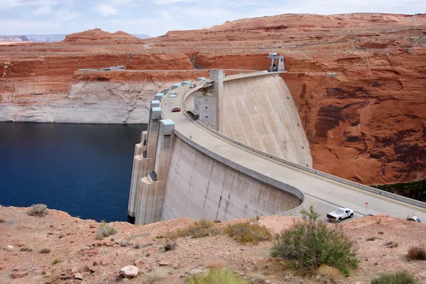 TTT-Carl-Hayden-Visitor-Center-Dam-02