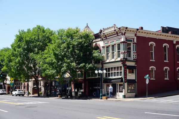 TTT-Hot-Springs-Downtown-07