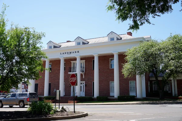 TTT-Hot-Springs-Downtown-09