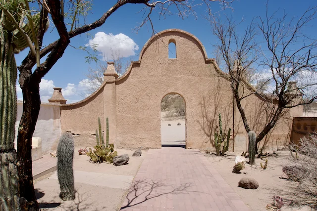 TTT-San-Xavier-del-Bac-Tucson-AZ-04