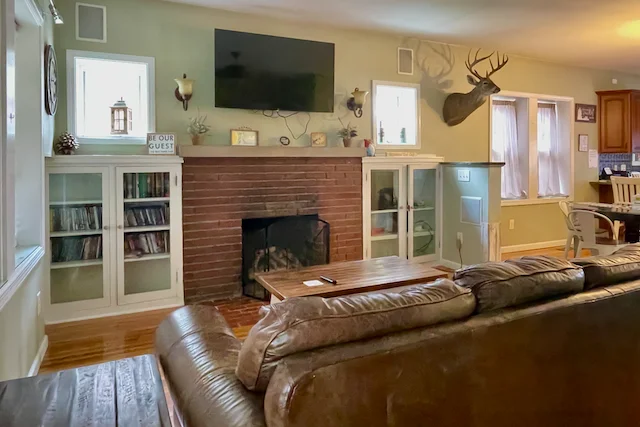 TTT-Airbnb-Jefferson-City-MO-02