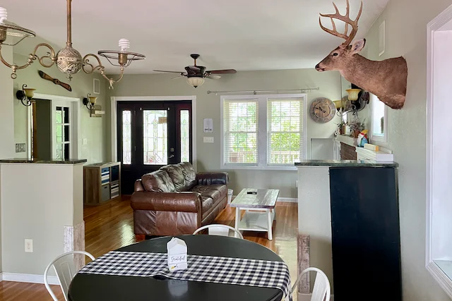 TTT-Airbnb-Jefferson-City-MO-03