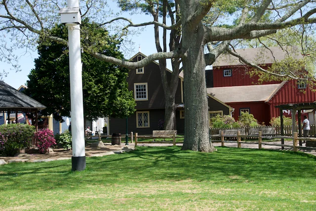 TTT-Olde-Mistick-Village-Mystic-CT-02