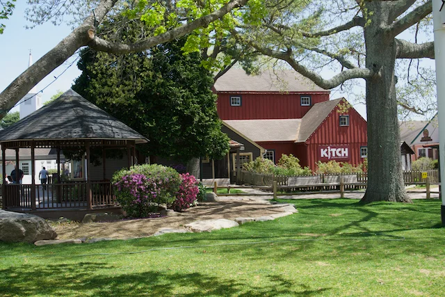 TTT-Olde-Mistick-Village-Mystic-CT-03
