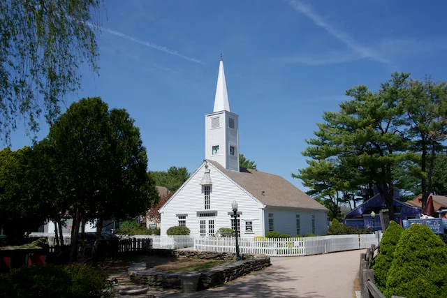 TTT-Olde-Mistick-Village-Mystic-CT-06