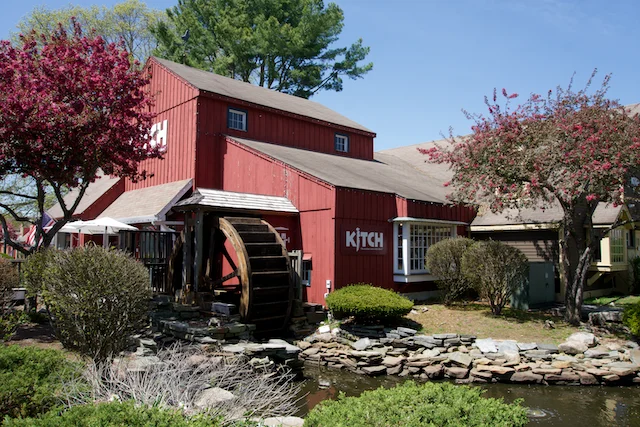 TTT-Olde-Mistick-Village-Mystic-CT-07