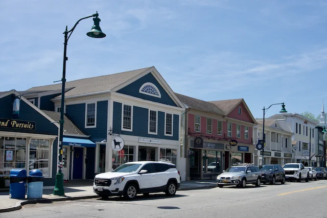 TTT-River-Historic-District-Mystic-CT-09