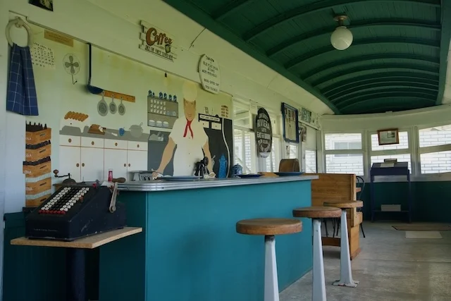 TTT-Route-66-IL-09-Riviera-Restaurant