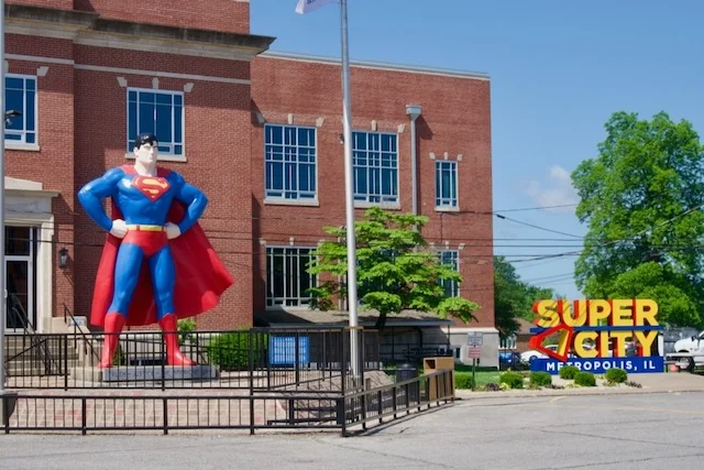 TTT-Superman-Metropolis-IL-01