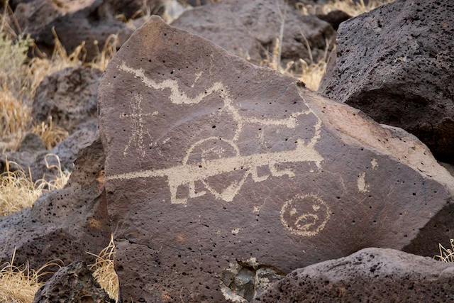 TTT-Petroglyph-NM-Rinconada-Canyon-Trail-11