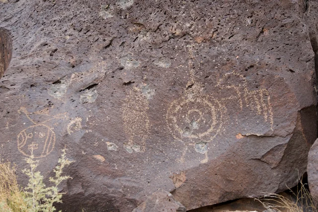 TTT-Petroglyph-NM-Rinconada-Canyon-Trail-12