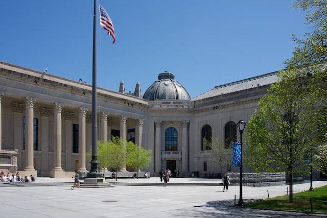 TTT-Yale-University-New-Haven-CT-Beinecke-Plaza-Hall-02