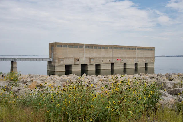 TTT-Garrison-Dam-03
