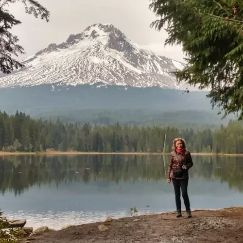 the-traveling-tulip-mount-hood-national-forest